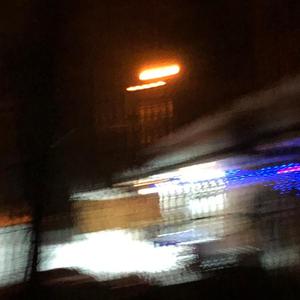 14学生光着露出奶头
